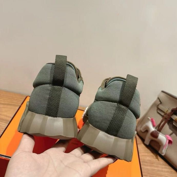 Кроссовки фото 4