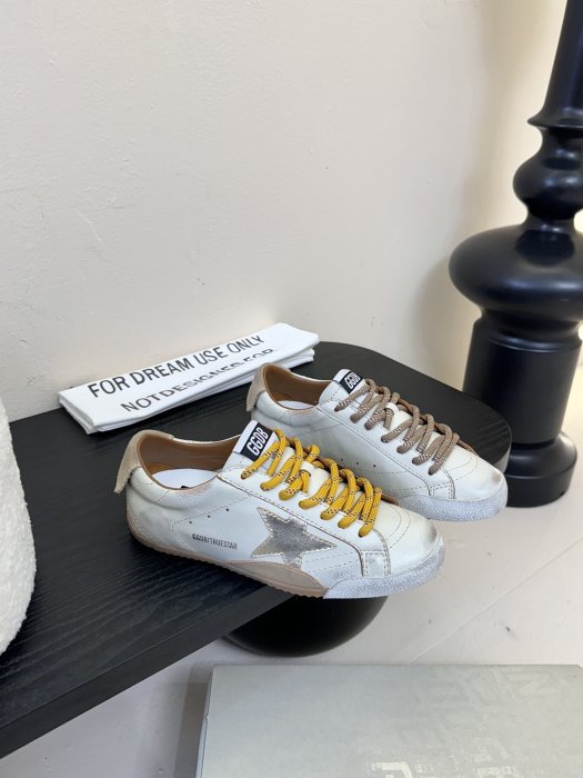 Кроссовки Golden Goose фото 2