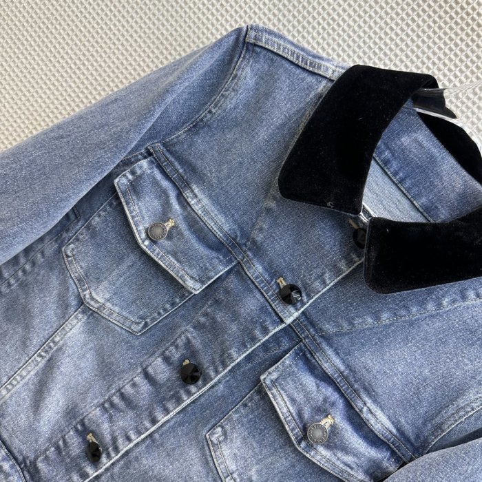 Куртка джинсова фото 3