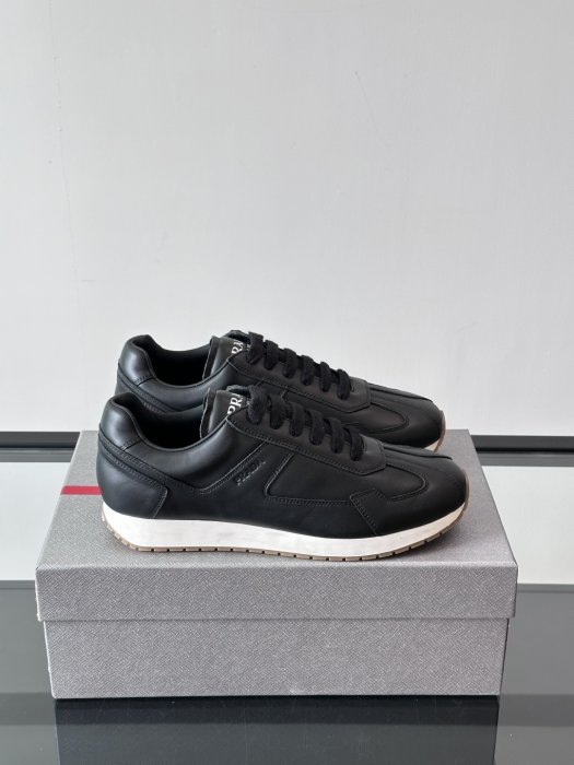 Кроссовки мужские