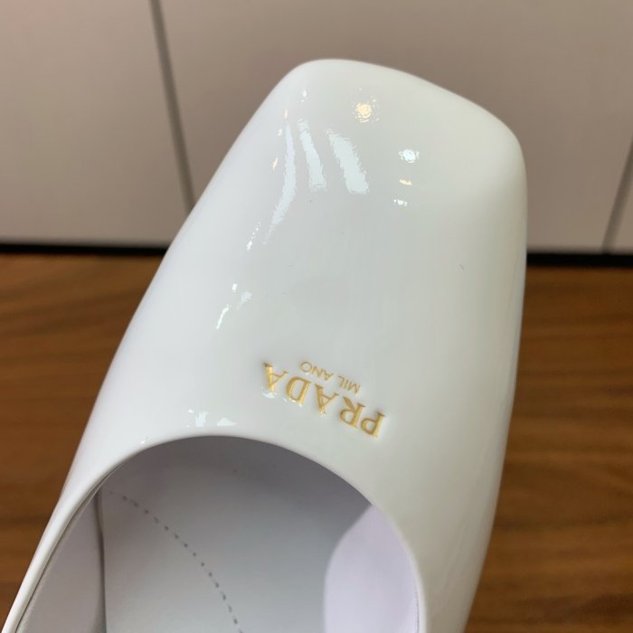 Босоножки фото 7