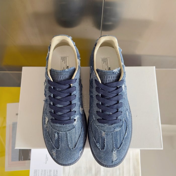 Кросівки фото 7