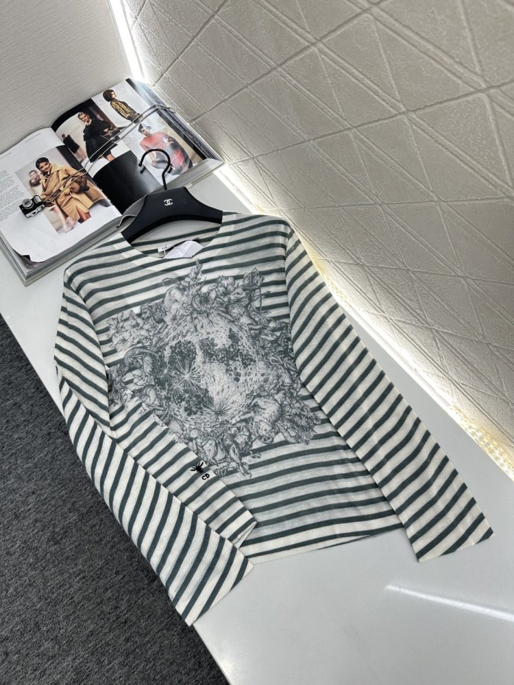 Кофта жіноча