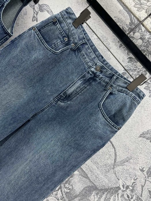 Костюм женский фото 4