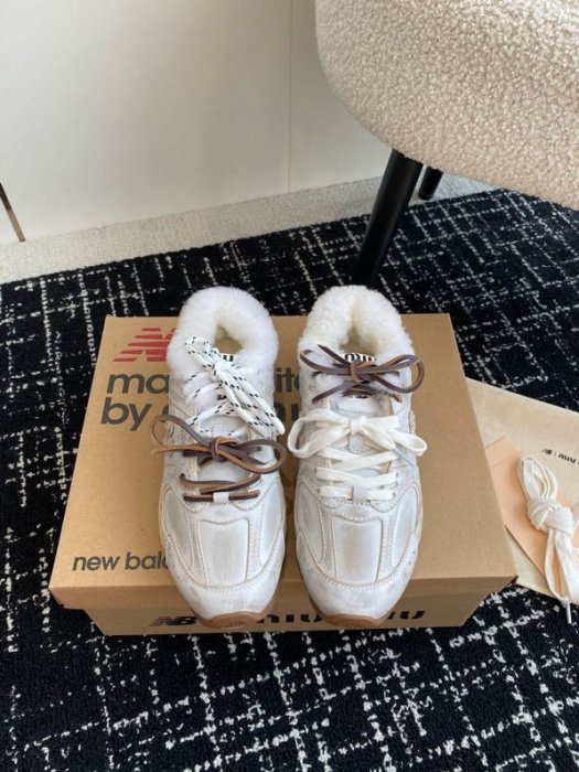 Кроссовки New Balance 530 x Miu Miu зимние