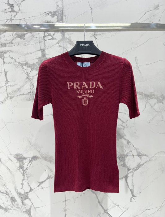 Футболка женская