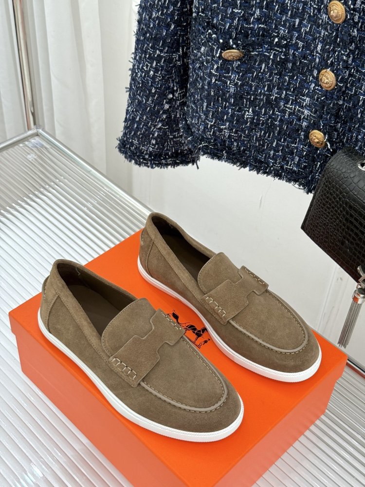 Лоферы женские фото 3