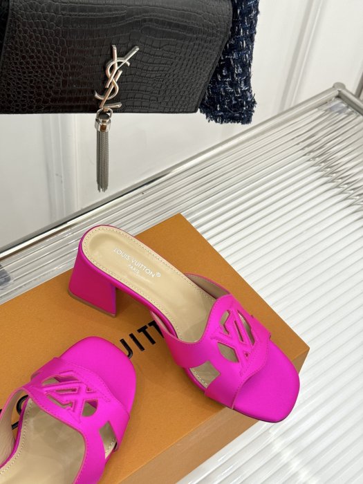 Босоножки фото 5