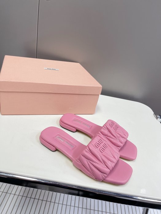 Шлепанцы фото 2