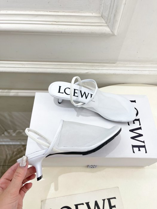 Босоножки фото 4