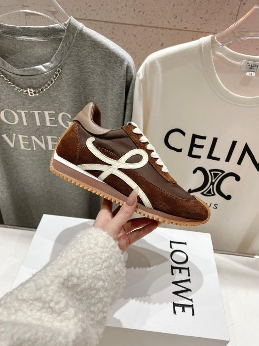 Кроссовки женские фото 5