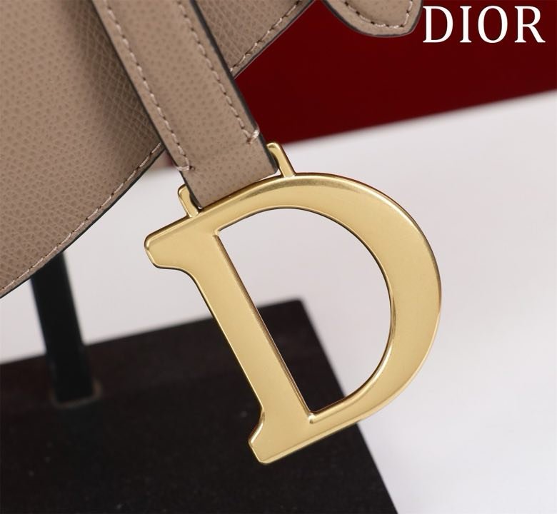 Сумка кожаная Dior Saddle 25 см фото 9