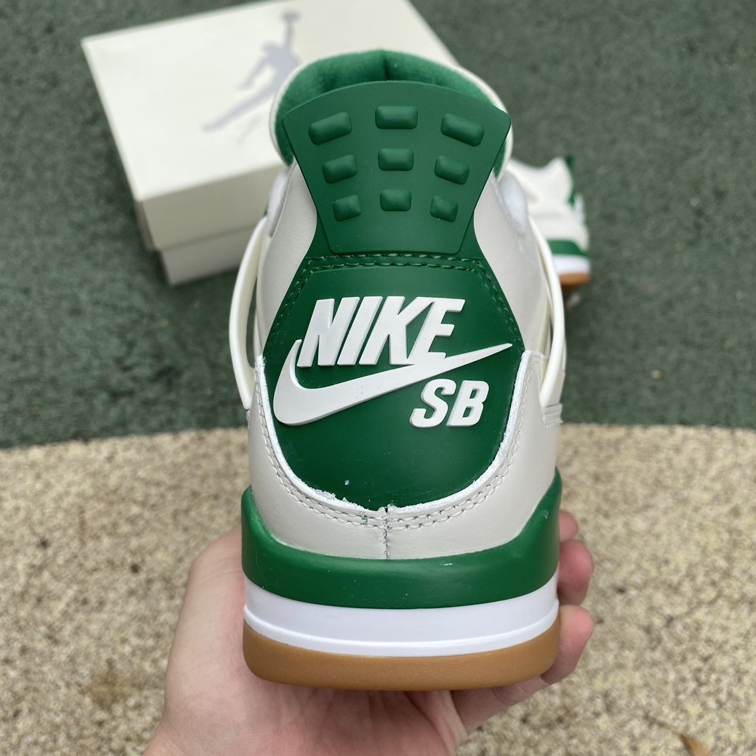 Кроссовки Air Jordan 4 SB Green DR5415-103 фото 2