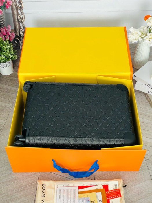 Чемодан Horizon 55 для ручной клади 38х55х21 см фото 9