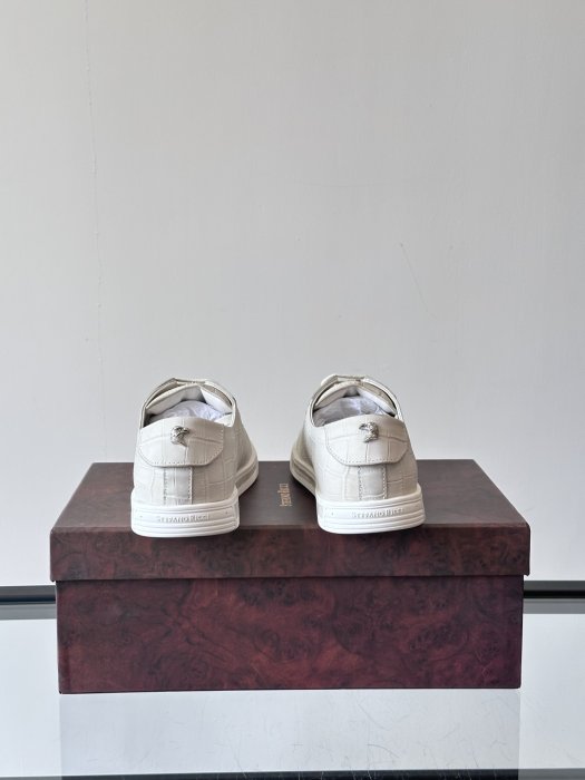 Кроссовки фото 8