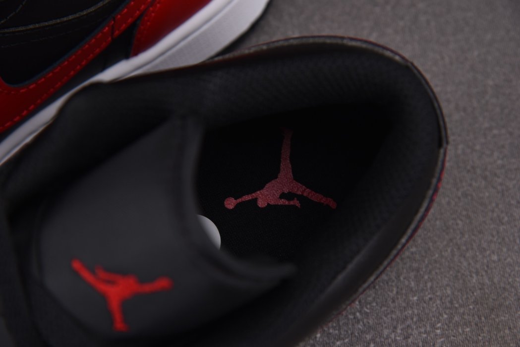 Кроссовки Air Jordan 1 Low фото 10