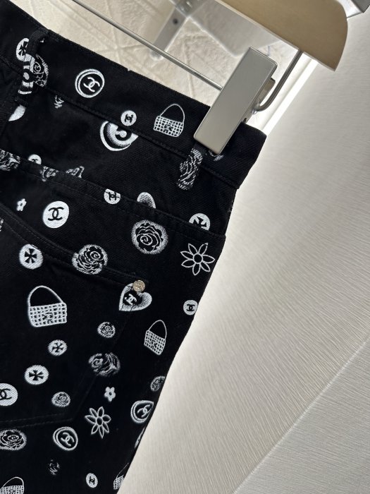 Джинсы женские фото 8