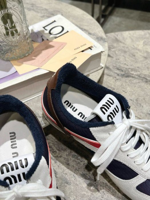 Кроссовки фото 6