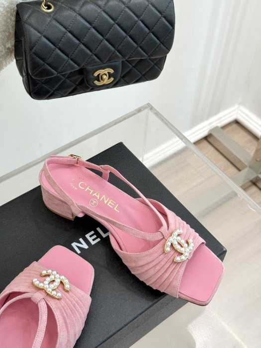 Босоножки фото 5