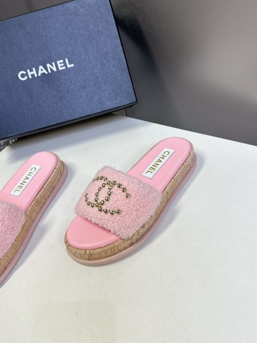 Шльопанці жіночі фото 3