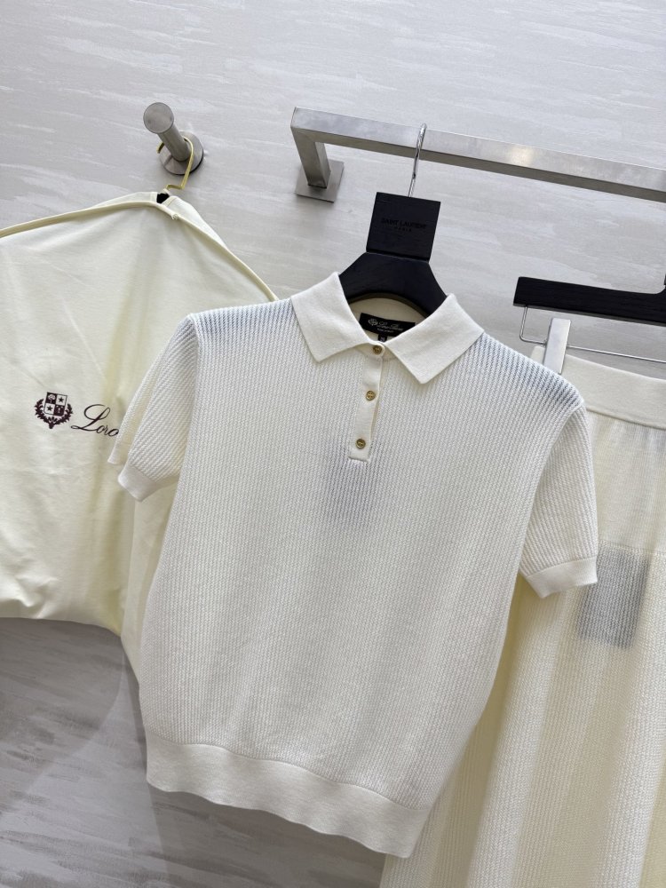 Costume female фото 4