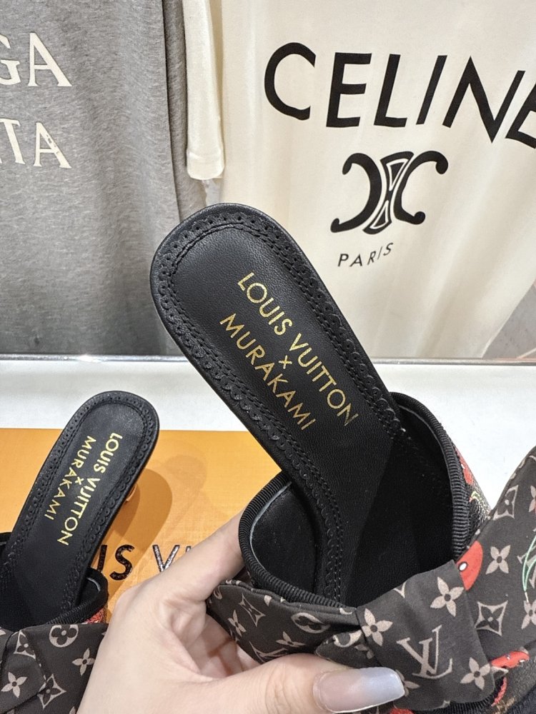 Босоножки фото 6