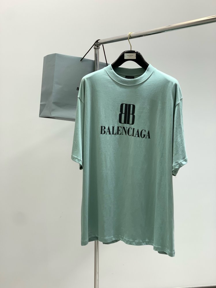 Футболка чоловіча