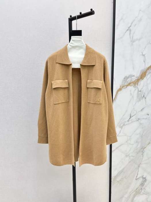 Coat women's