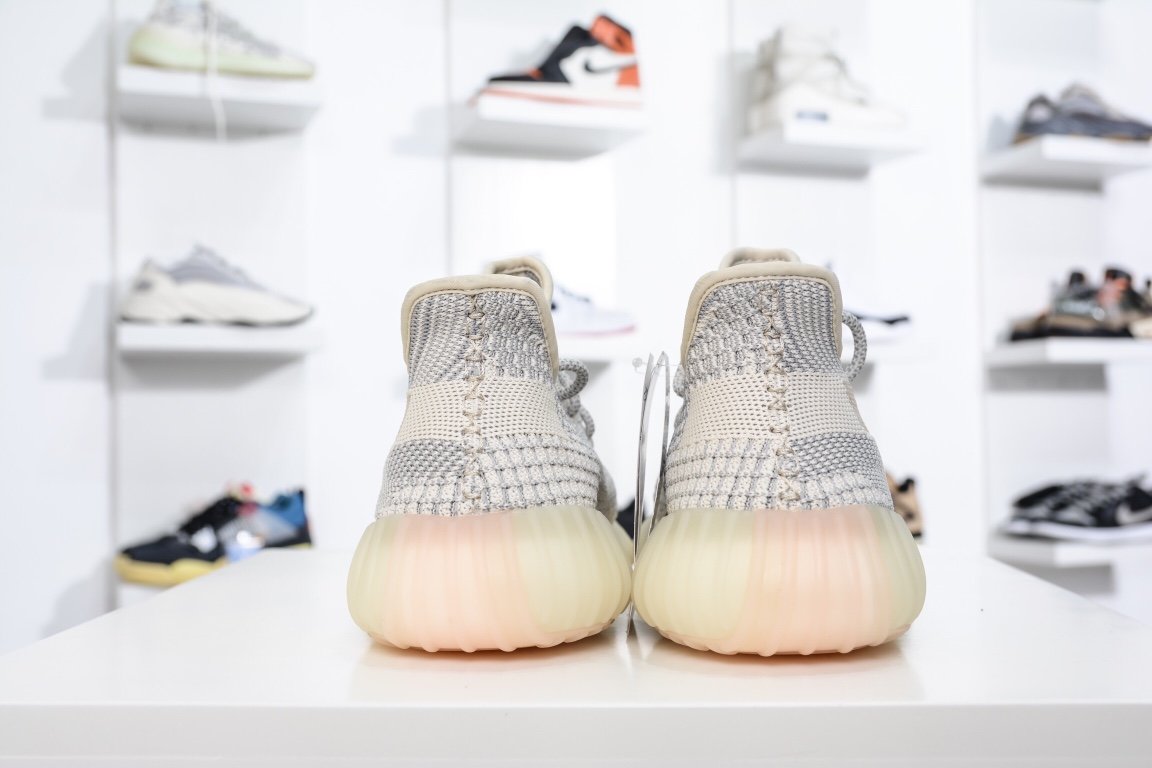 Кроссовки Yeezy Boost 350 V2 Lundmark FU9161 фото 2