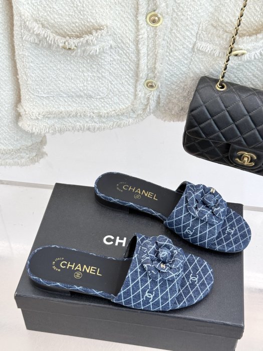 Шлепанцы фото 3