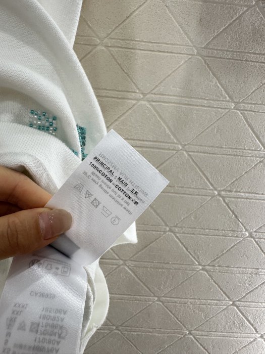 T-shirt women's фото 9