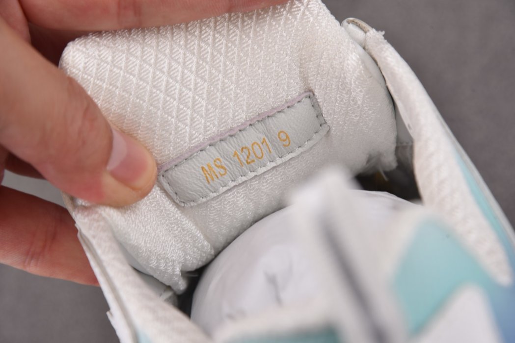 Кроссовки LOUIS VUITTON Runner Tatic White Blue фото 14