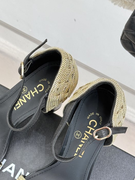 Босоножки фото 8