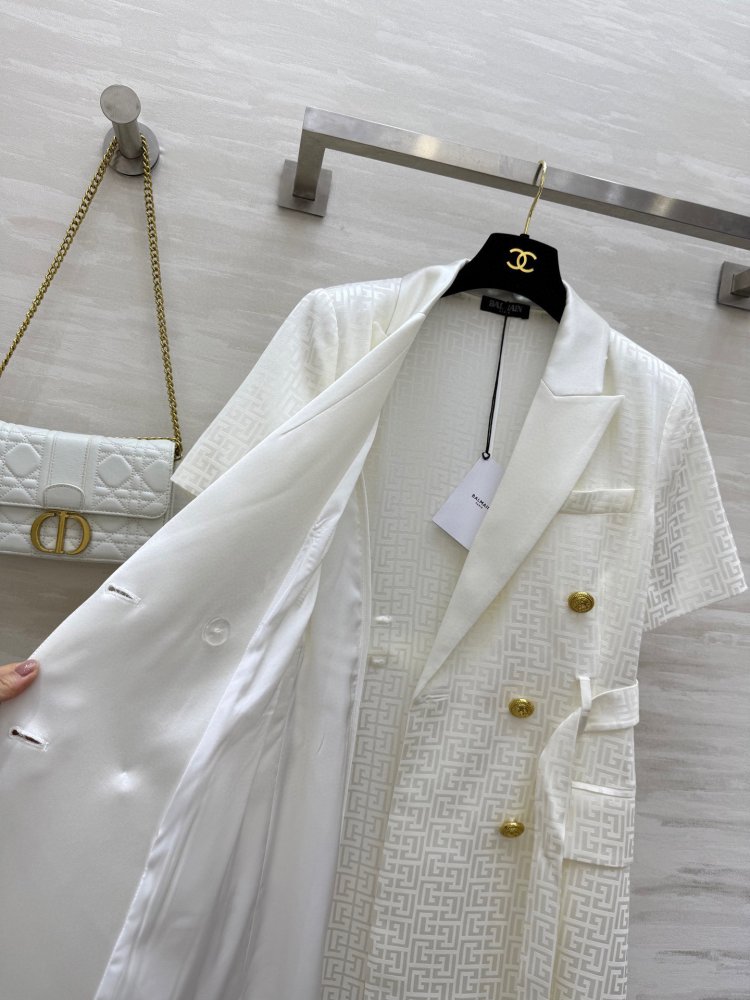 Платье с короткими рукавами и костюмным воротником фото 7