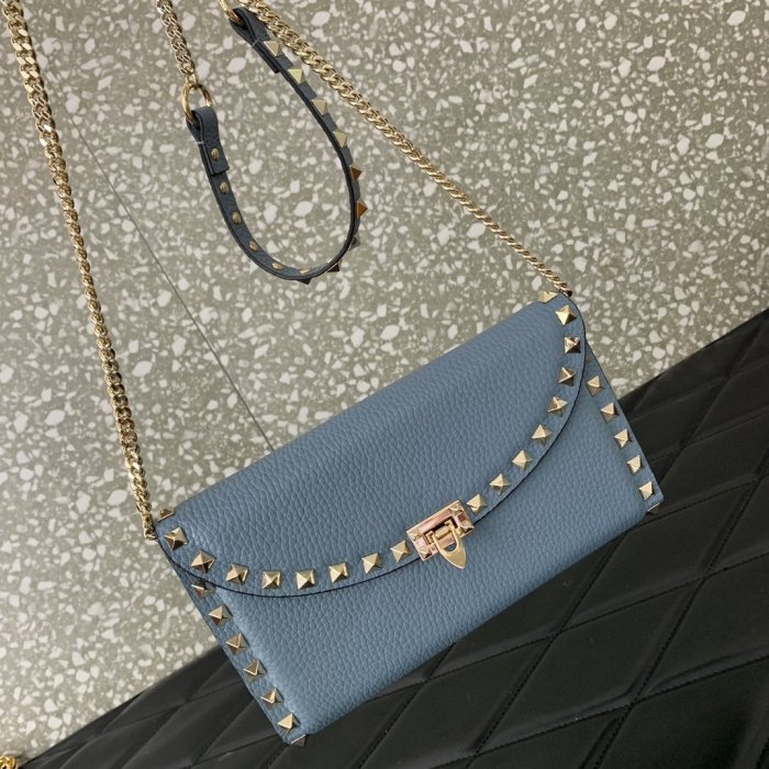 Сумка женская Valentino Garavani Rockstud 21 см фото 6