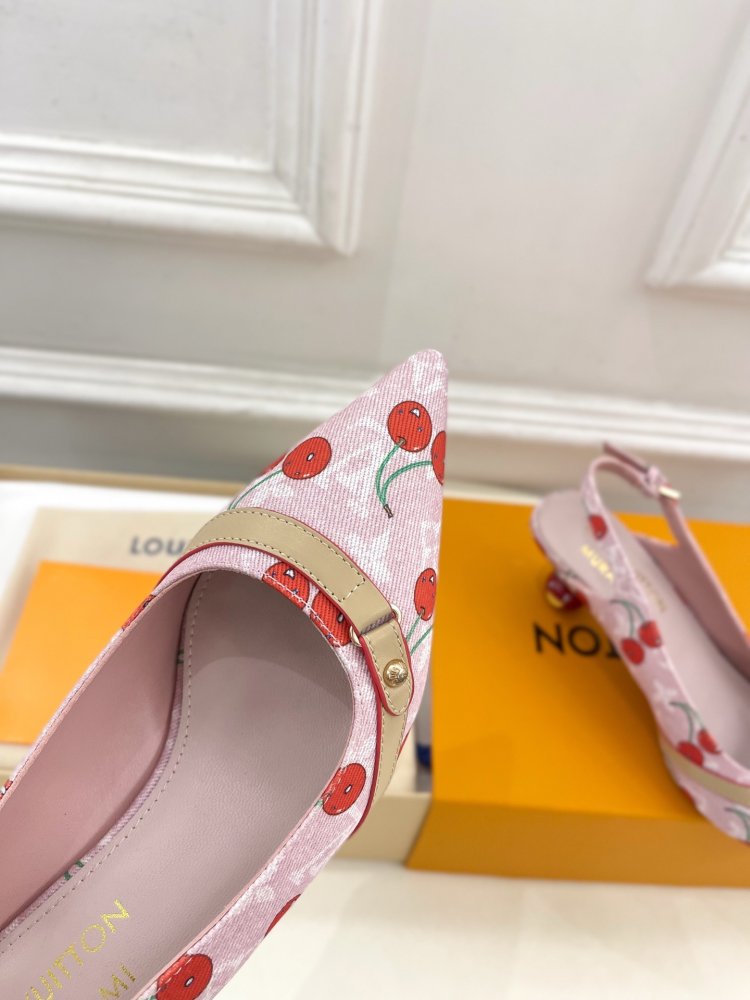 Босоніжки фото 6