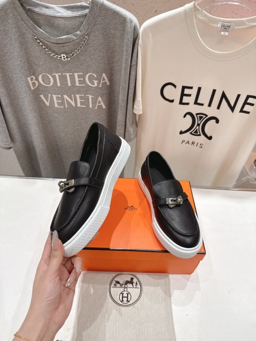 Лоферы женские фото 4