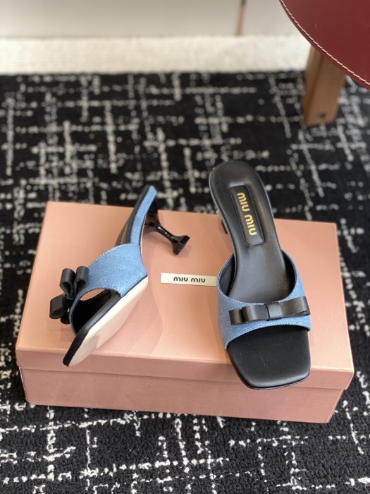 Босоножки фото 5