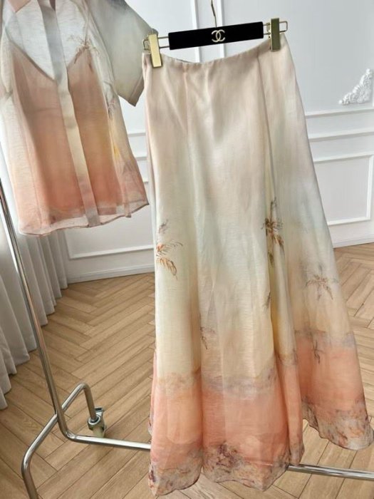 Костюм жіночий фото 3