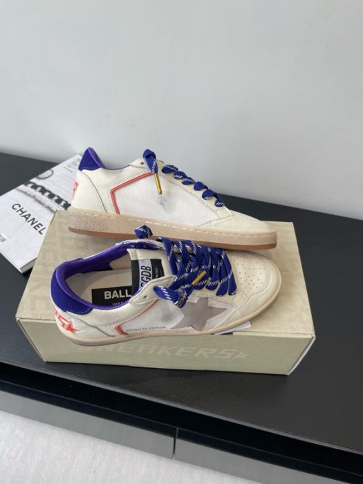 Кроссовки женские фото 2