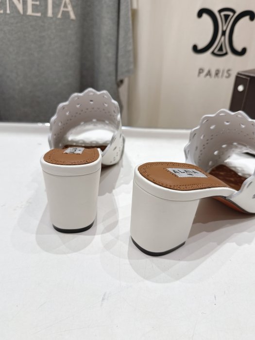 Босоножки фото 8