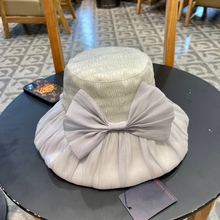 Hat women's