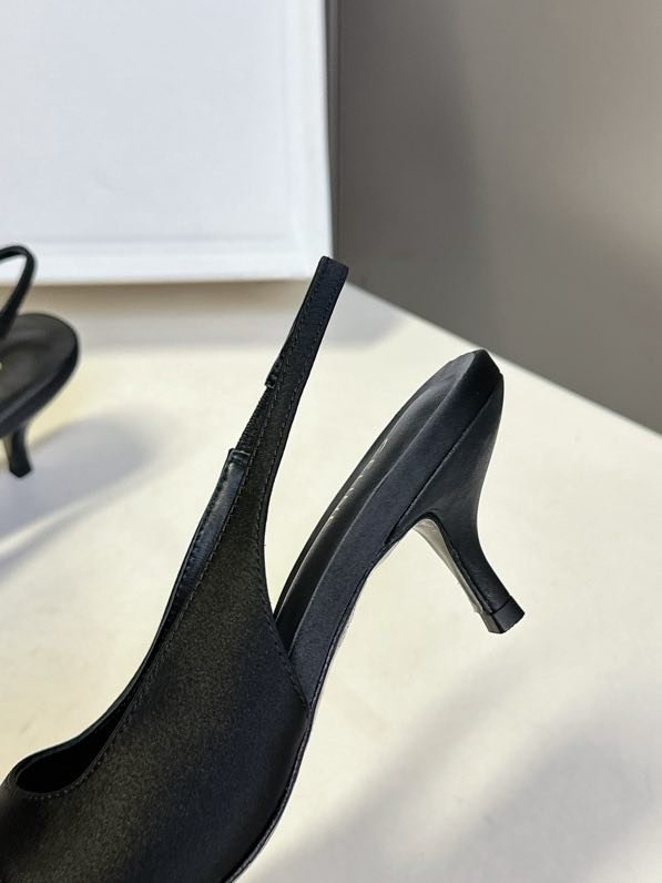 Босоніжки фото 3