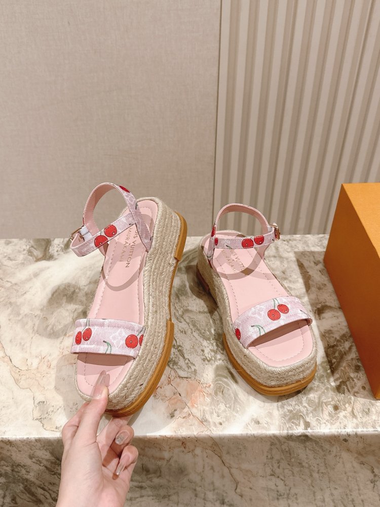 Сандалии женские фото 3