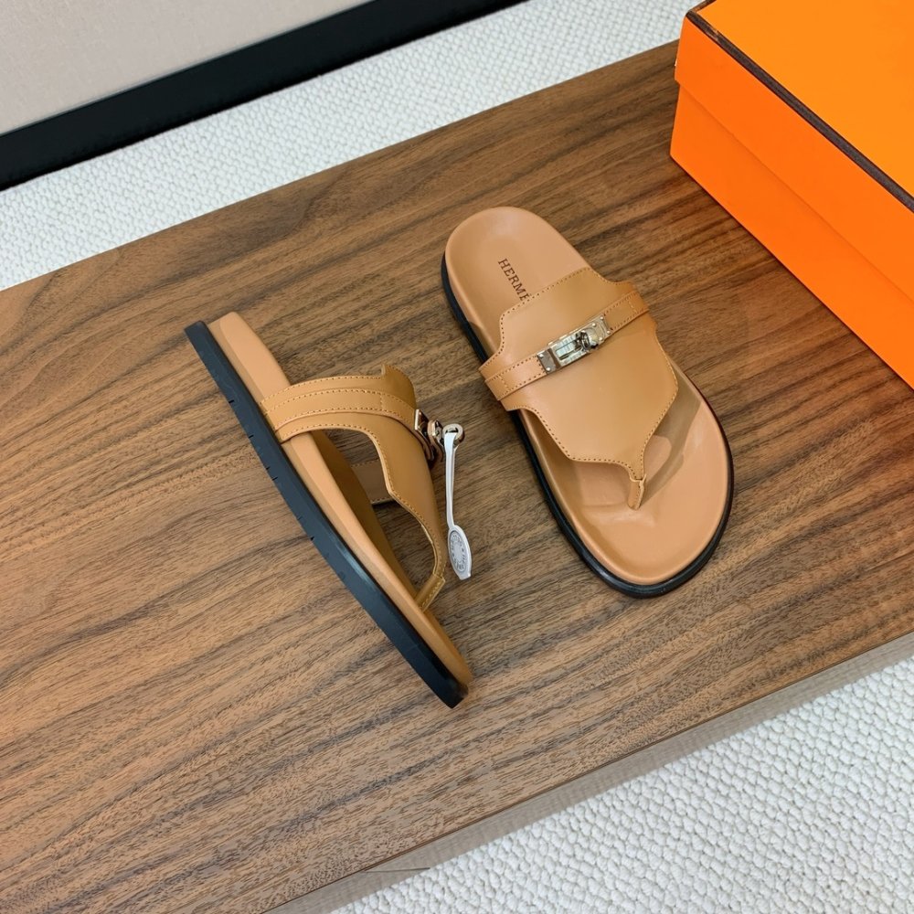 Шлепанцы женские фото 5