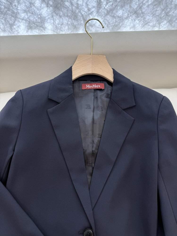 Костюм жіночий фото 7