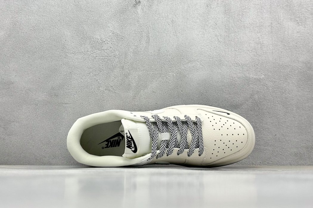 Кроссовки Nike SB Dunk Low фото 3