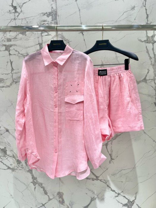 Костюм женский