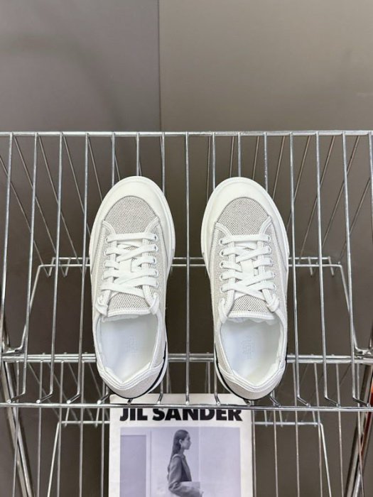 Кроссовки фото 4