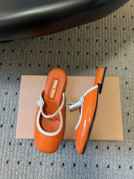 Босоножки фото 5